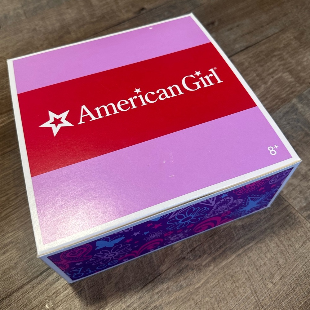American Girl 2006 Retired Coconut’s Dog Bed III w/ Bowls, Leesh, Bone, Mat, Box - Picture 9 of 13